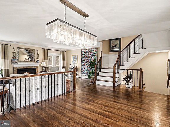 5th image of 511 Council Ct NE
