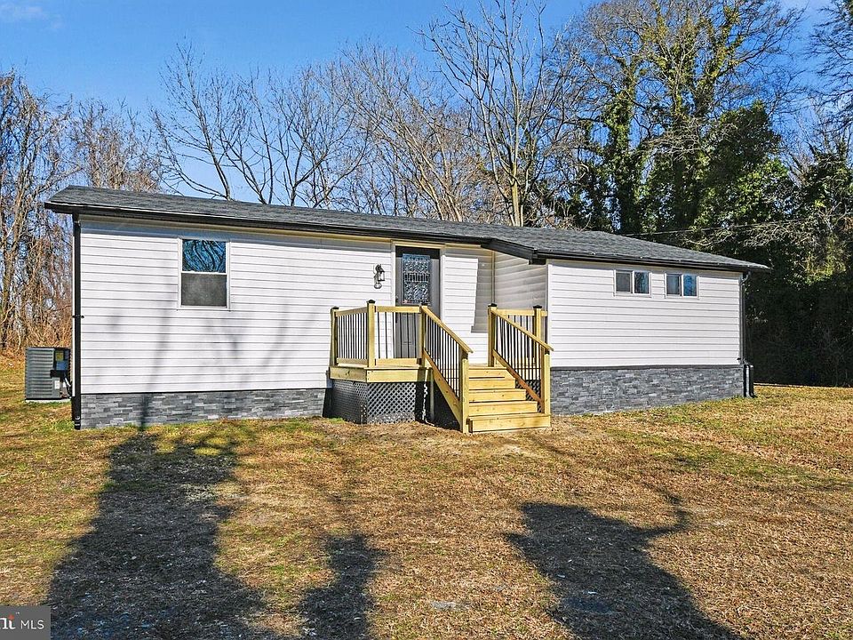 1st image of 405 Park Ln