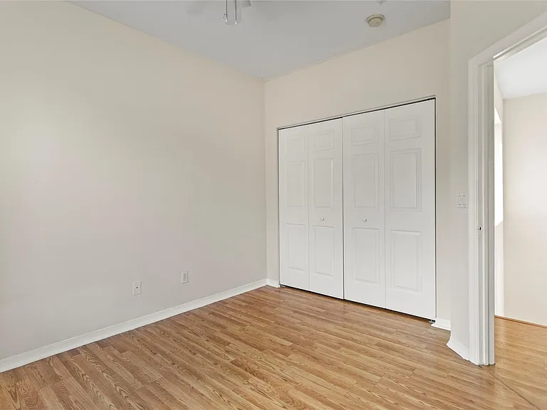 2215 NW 76th Ter — Photo 38