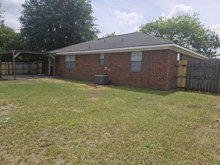 1269 Windrow Dr — Photo 14