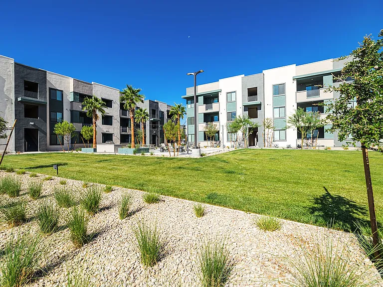 SYNC APARTMENT HOMES — Photo 34