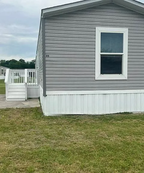89 Morningside Dr — Photo 3