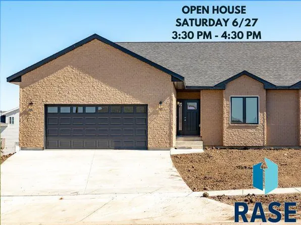 704 W Opal Ln, Hartford, SD 57033