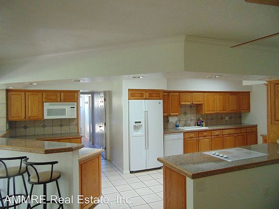 4th image of 12724 Yorba Linda Dr SE