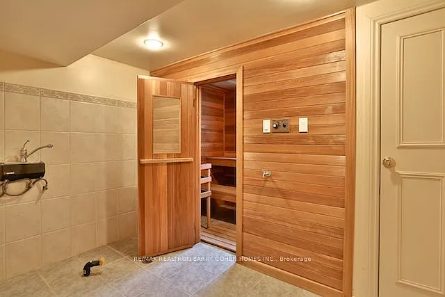 15 Sonata Cres — Photo 11