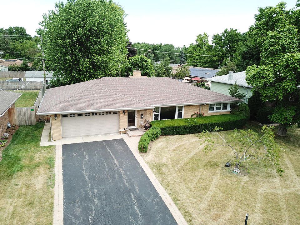 1st image of 86 Montesano Ave