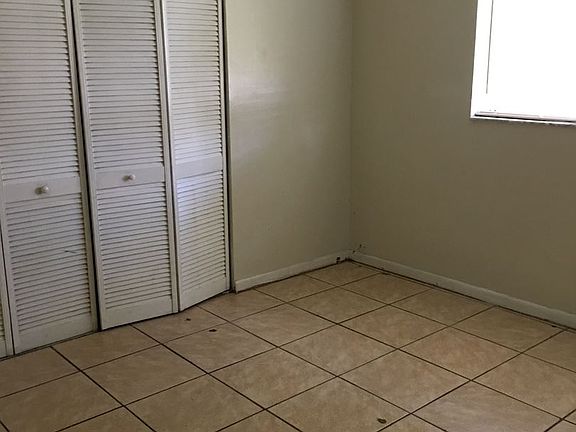 4th image of 1461 NW 22nd St APT D