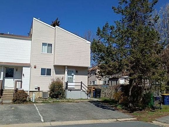 3rd image of 213 Chenault Ct