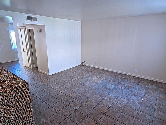 3rd image of 821 E Vista Chino APT 2