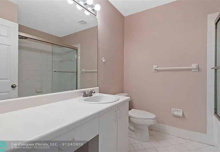1186 SW 44th Ave — Photo 51