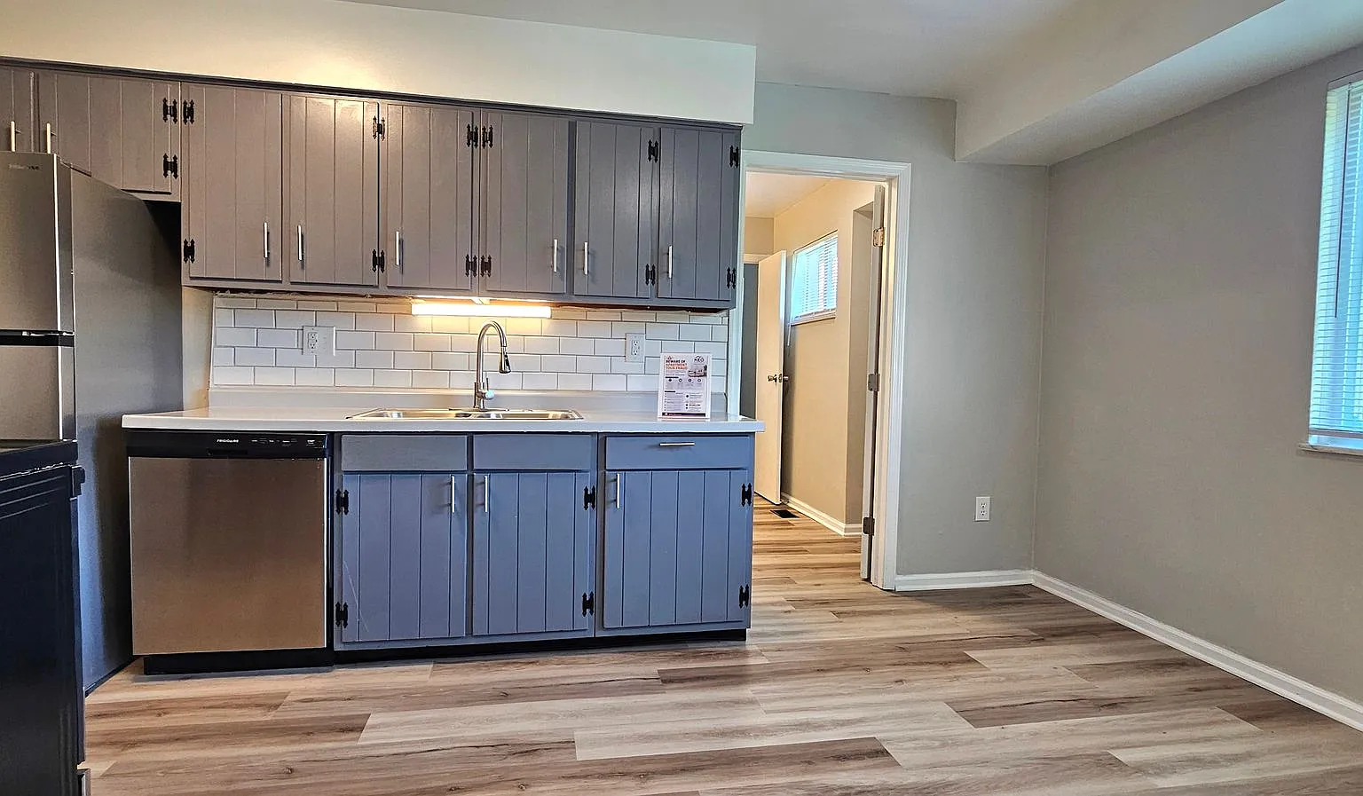 3030-3032 Creekview Circle — Photo 1
