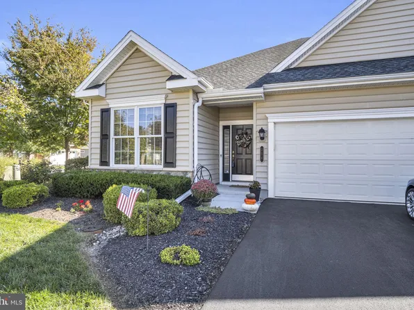 254 Colonial Dr, Mechanicsburg, PA 17050