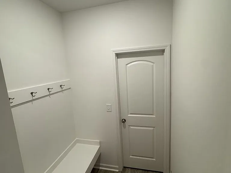 495 Switch St — Photo 5