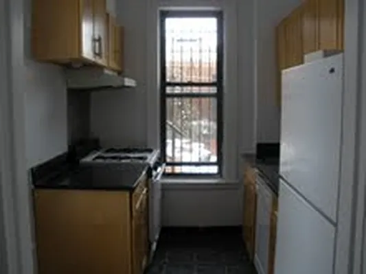 Rented by Elinor Taasa, LREB | media 8