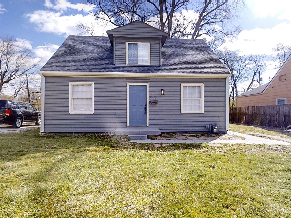 1st image of 1921 N Centennial St