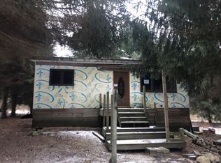 2782 E 1 Mile Rd, White Cloud, MI 49349