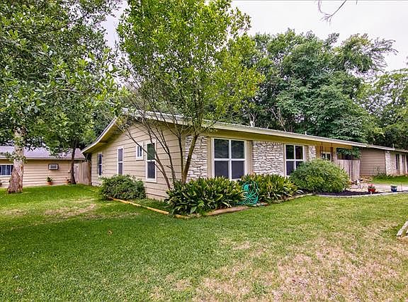 2nd image of 1305 Green Forest Dr
