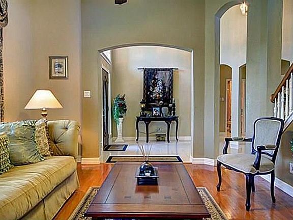 5th image of 2909 Bellerive Dr