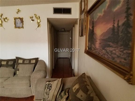 3rd image of 1512 Teton St