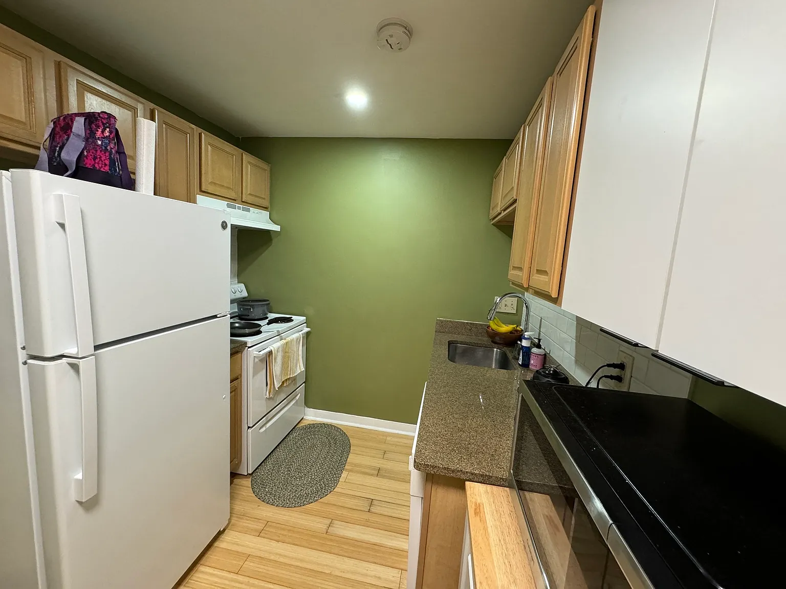 1 bed, 614 sqft, $2,400 — Photo 3