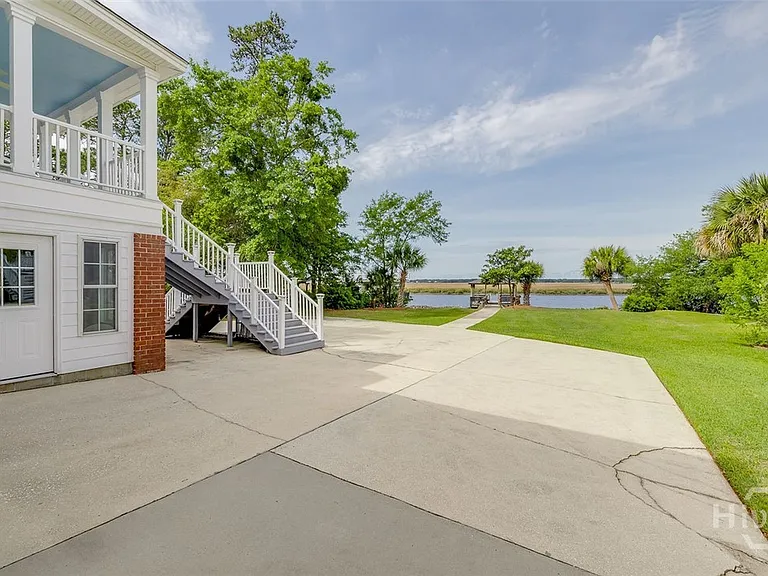 886 Waterford Landing Rd — Photo 34