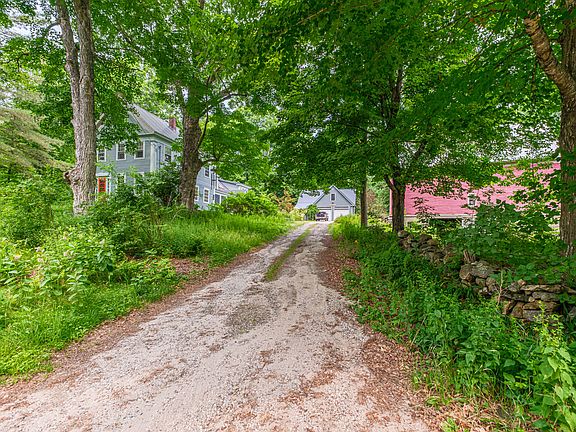 3rd image of 489 North Road