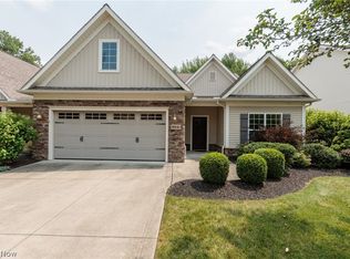 8541 Alexis Dr, Macedonia, OH 44056