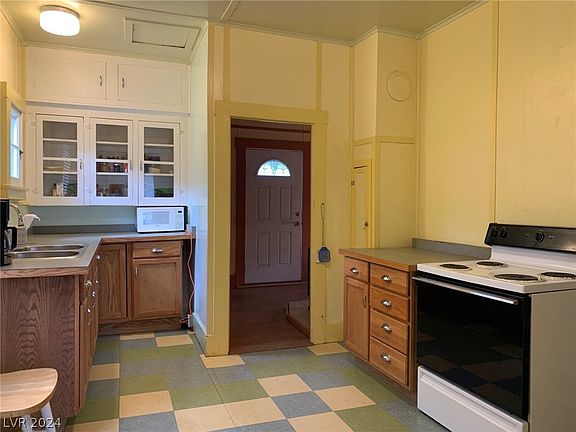 5th image of 10 Avenue C