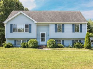12 Hamilton Way, Holbrook, MA 02343