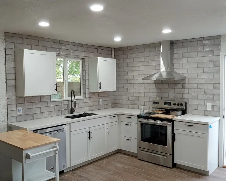 2520 W Vista Ave #B — Photo 1