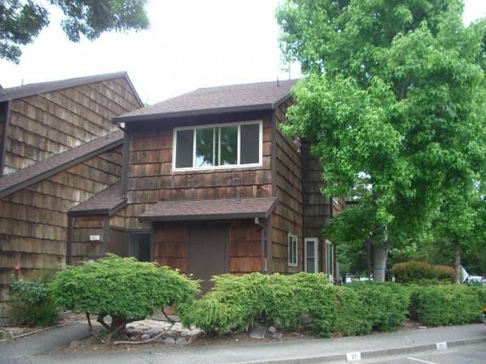 1351 Parkway