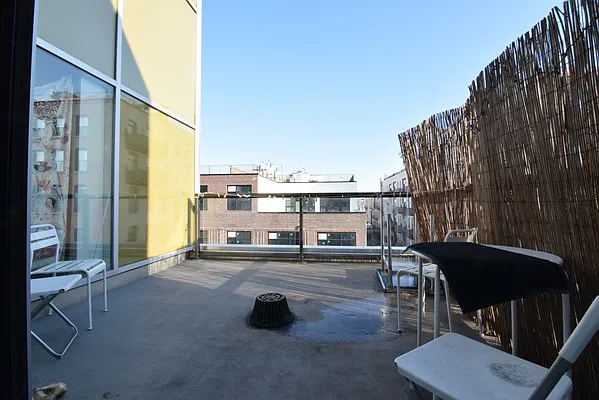 Rented by J Misrahi Realty Corp | media 2