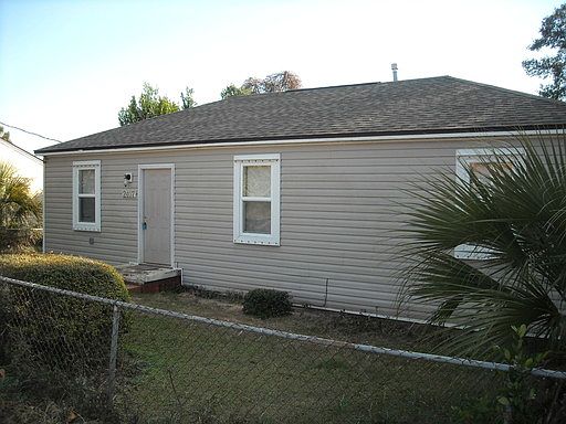 2nd image of 2407 W Jackson St