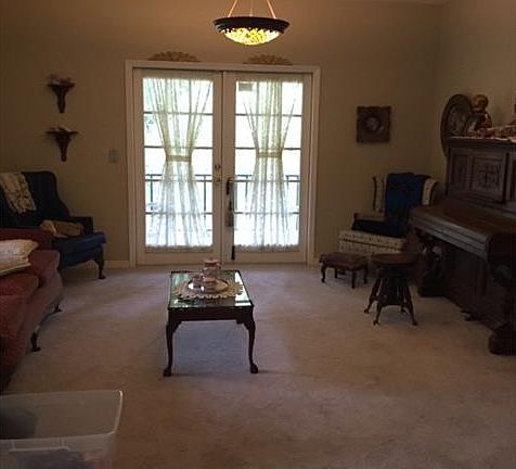 2nd image of 8055 Malibu Dr