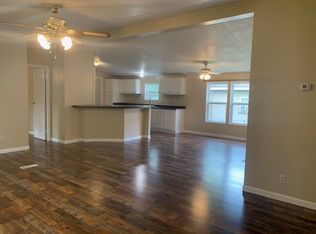 833 Westwood Dr, Cottonwood Shores, TX 78657