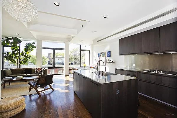 Rented by Triumph Property Group | media 21