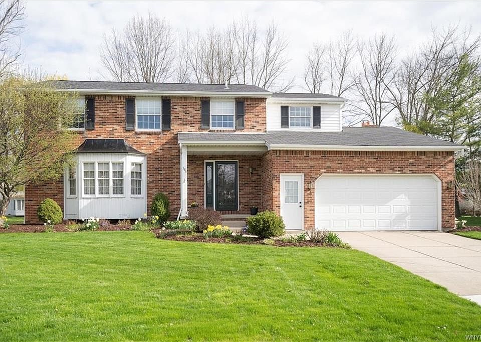 1st image of 386 Glen Oak Dr