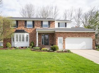 386 Glen Oak Dr, East Amherst, NY 14051