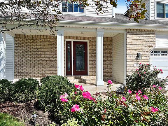 2nd image of 10526 Willow Creek Dr