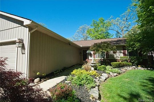 1st image of 1473 Mariposa Dr