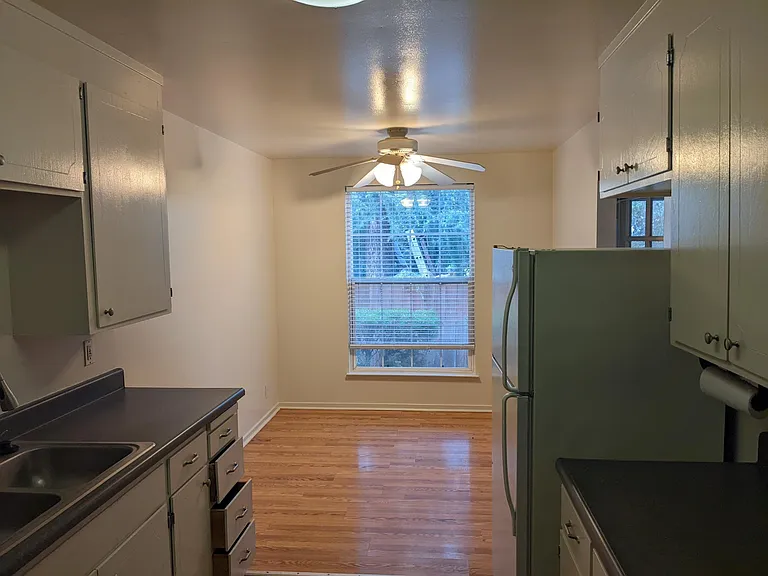 976 S Wolfe Rd #A — Photo 10