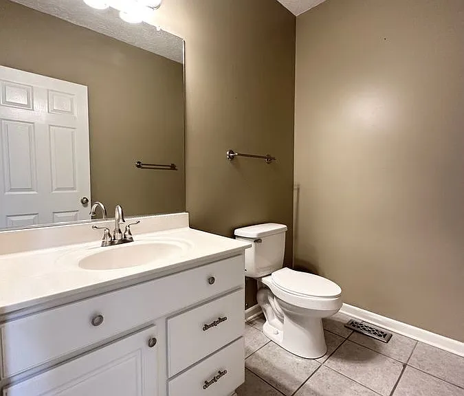 52 Acadia St — Photo 17