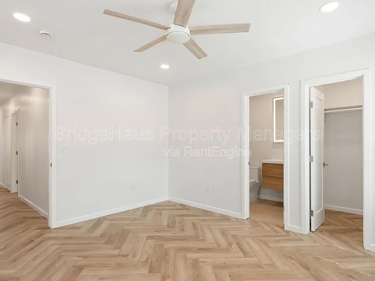 4429 Ohio St — Photo 21