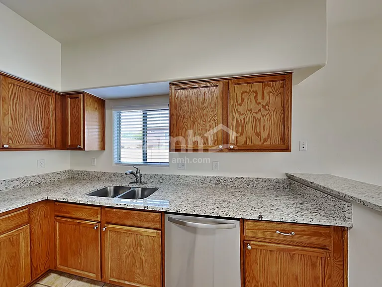 447 E Placita Lezna — Photo 4