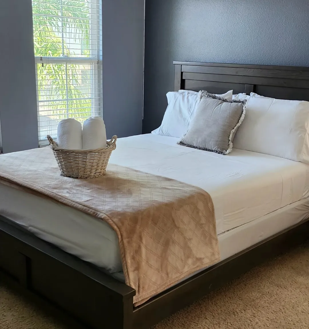 4873 Sea Coral Dr — Photo 2