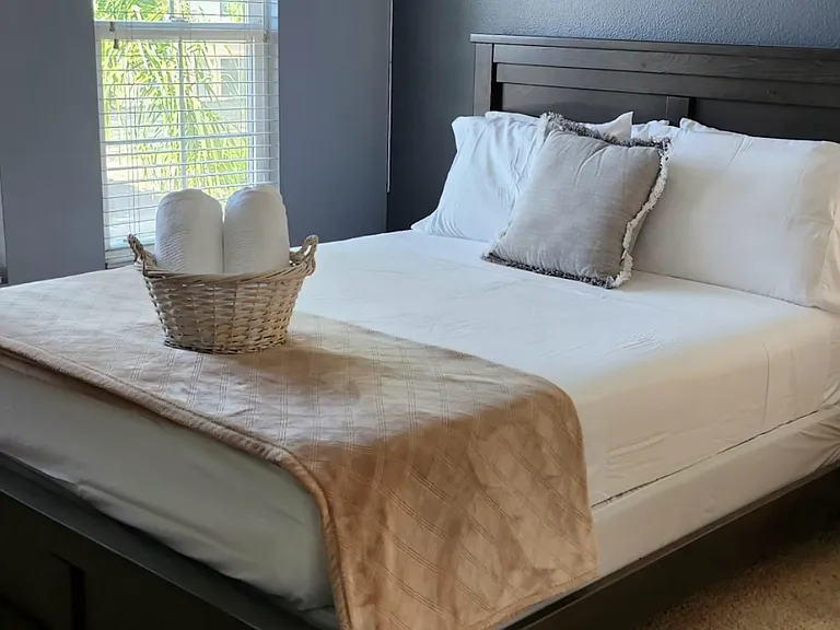 4873 Sea Coral Dr — Photo 2
