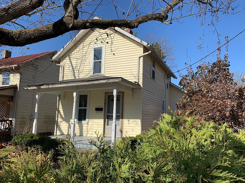 1st image of 107 E Pleasant St