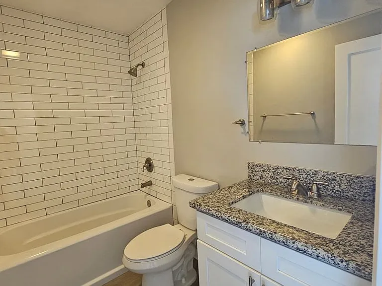 4541 Contour Blvd. — Photo 14