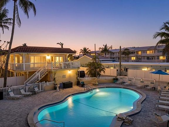 3rd image of 1325 GULF DRIVE N #125