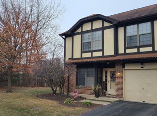 350 Meadowview Ct, Bloomingdale, IL 60108